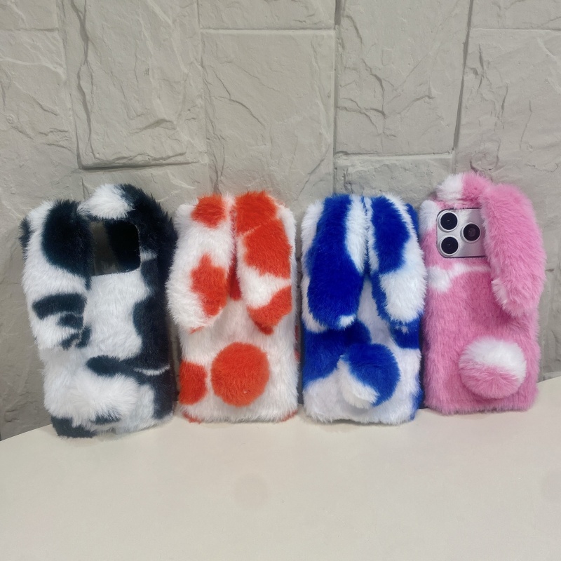 Urocze futrzane etui na telefo – Phone Cases Iphone 13 recenzja i cena
